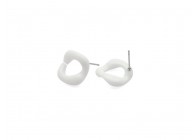 Ear stud acrylic chain link 15mm white