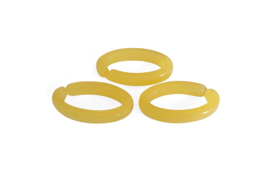 Acrylic spacer chain link 35x20mm yellow